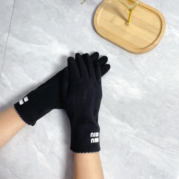 replica,repliche,fake,1:1,earrings,bracelet,ring,jewelry Guanti Miumiu Counter in lana nuova