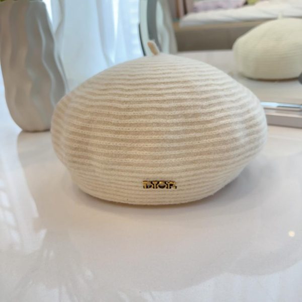 Basco in pelliccia australiana Dior