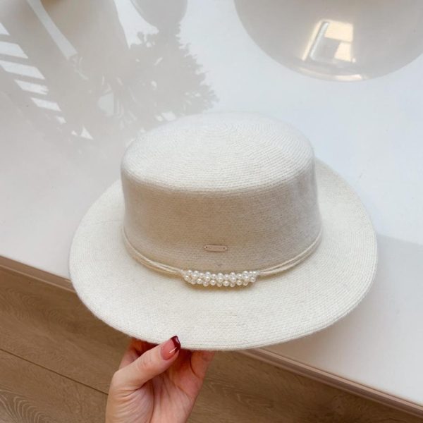 Cappello piatto CELINE in lana vergine