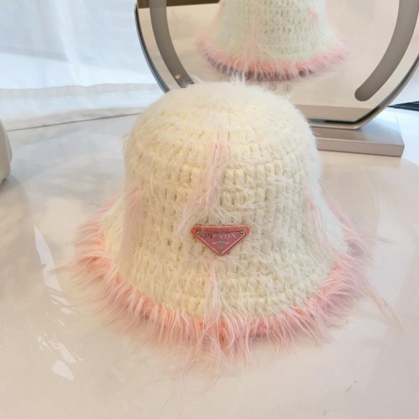 Prada autunno e inverno cappello da pescatore con nappa agganciato a mano lavorato a maglia