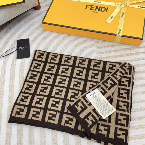 replica,repliche,fake,1:1,earrings,bracelet,ring,jewelry Sciarpa da uomo Fendi