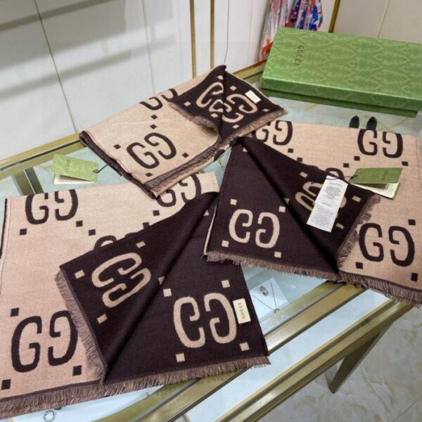 Sciarpa lunga double face Gucci grande GG
