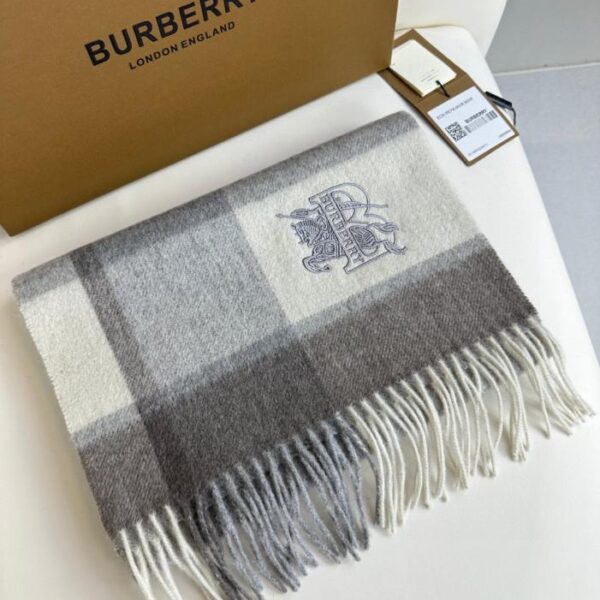 Sito ufficiale Burberry ultimi 100 top cashmere