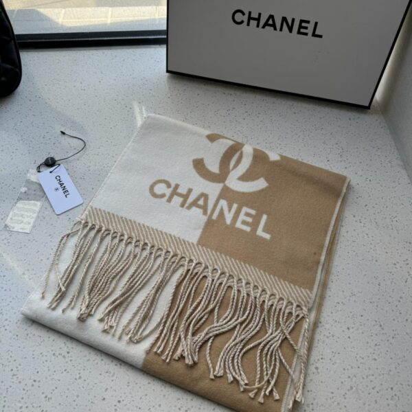 replica,repliche,fake,1:1,earrings,bracelet,ring,jewelry CHANEL Sciarpa Chanel in lana nuova