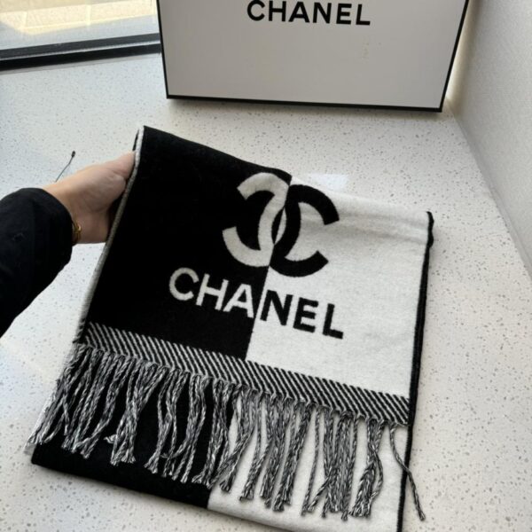 replica,repliche,fake,1:1,earrings,bracelet,ring,jewelry CHANEL Sciarpa Chanel in lana nuova