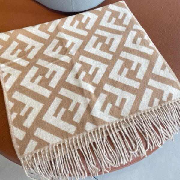 replica,repliche,fake,1:1,earrings,bracelet,ring,jewelry FENDI Sciarpa Fendi doppia F