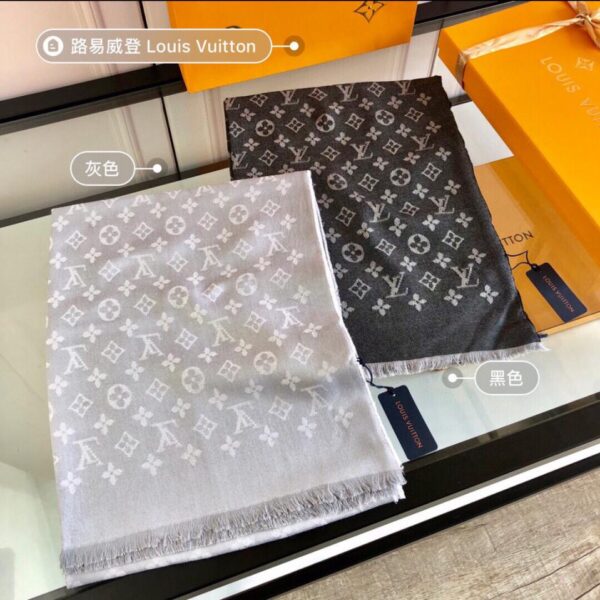replica,repliche,fake,1:1,earrings,bracelet,ring,jewelry L’ultimo modello di fascia alta di fascia alta di LV