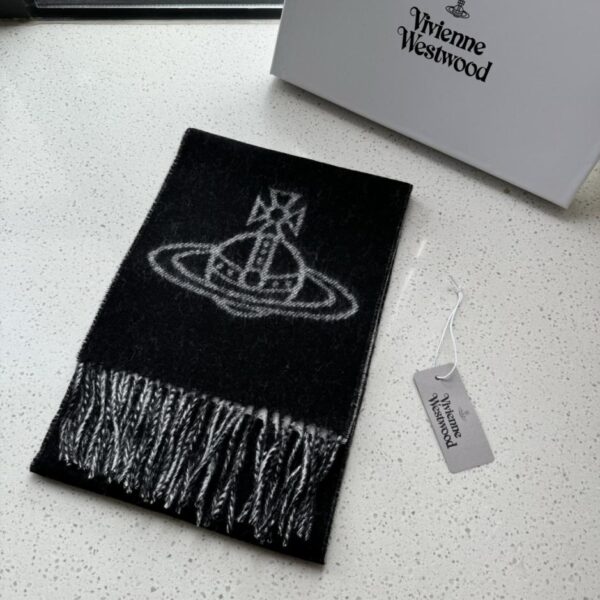 replica,repliche,fake,1:1,earrings,bracelet,ring,jewelry Sciarpa della madrina punk britannica Vivienne Westwood