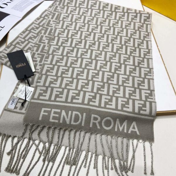 replica,repliche,fake,1:1,earrings,bracelet,ring,jewelry Sciarpa lunga double face con logo FENDI FF Roma