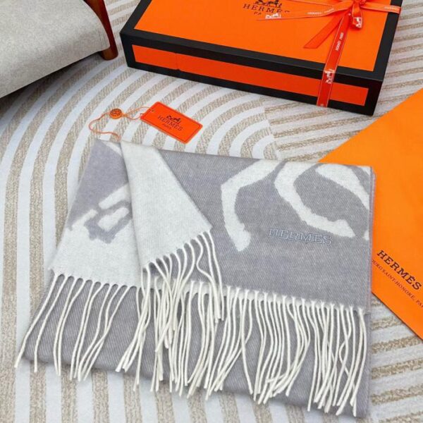 replica,repliche,fake,1:1,earrings,bracelet,ring,jewelry Hermes Sciarpa classica double face in lana Hermes 100