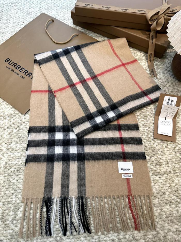 replica,repliche,fake,1:1,earrings,bracelet,ring,jewelry Sciarpa classica scozzese in cashmere di Burberry replica,repliche,fake,1:1,earrings,bracelet,ring,jewelry Sciarpa classica scozzese in cashmere di Burberry