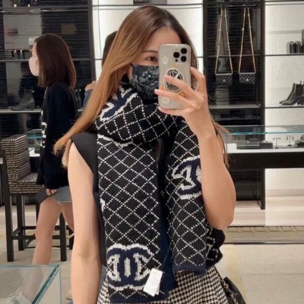 replica,repliche,fake,1:1,earrings,bracelet,ring,jewelry CHANEL Chanel contatore nuova sciarpa scialle di lana lavorata a maglia ricamata in puro cashmere