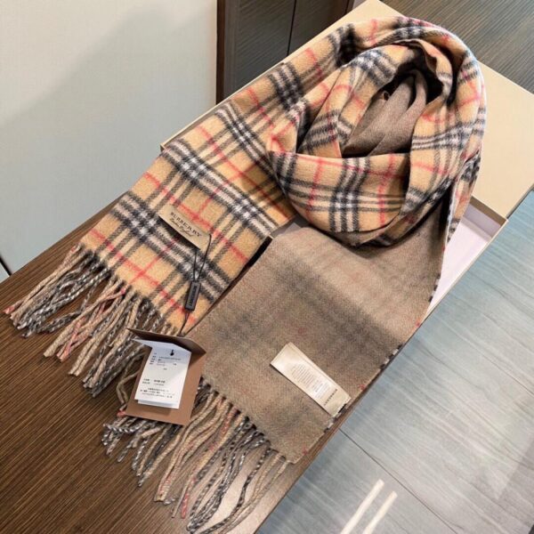 replica,repliche,fake,1:1,earrings,bracelet,ring,jewelry Sciarpa BURBERRY in cashmere double face
