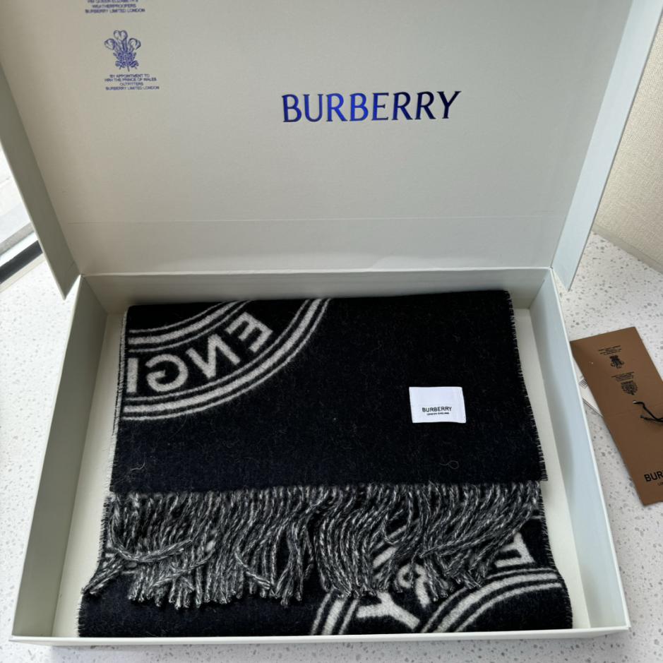 replica,repliche,fake,1:1,earrings,bracelet,ring,jewelry Sciarpa BURBERRY in lana double face e bicolore replica,repliche,fake,1:1,earrings,bracelet,ring,jewelry Sciarpa BURBERRY in lana double face e bicolore