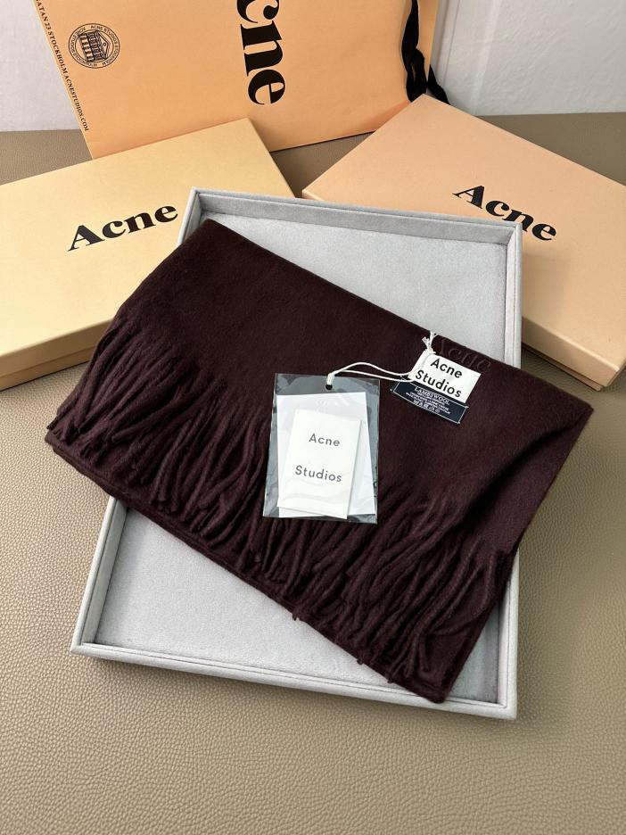 replica,repliche,fake,1:1,earrings,bracelet,ring,jewelry Versione ricamata ACNE dell’aristocratico scialle in velluto di agnello increspato d’acqua leggera replica,repliche,fake,1:1,earrings,bracelet,ring,jewelry Versione ricamata ACNE dell’aristocratico scialle in velluto di agnello increspato d’acqua leggera