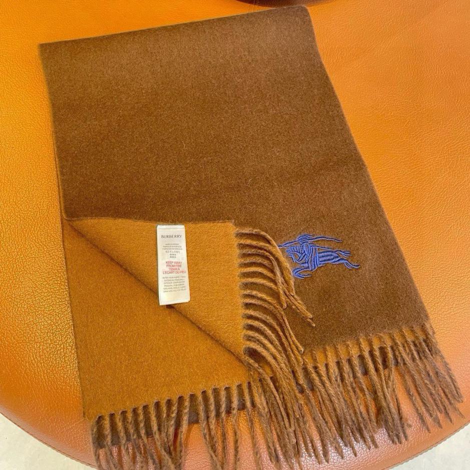 replica,repliche,fake,1:1,earrings,bracelet,ring,jewelry Burberry Sciarpa classica Burberry con cavallo da guerra ricamato replica,repliche,fake,1:1,earrings,bracelet,ring,jewelry Burberry Sciarpa classica Burberry con cavallo da guerra ricamato