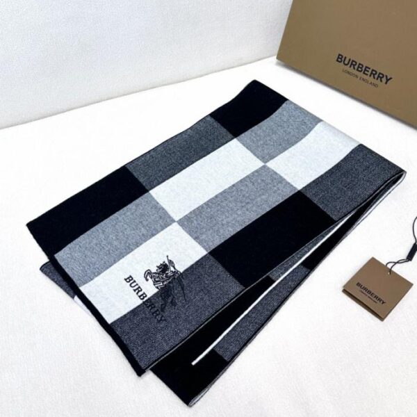 replica,repliche,fake,1:1,earrings,bracelet,ring,jewelry Sciarpa da uomo di fascia alta Burberry