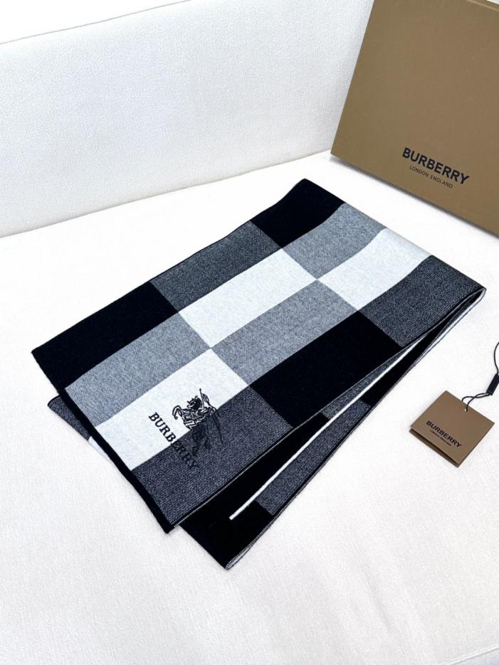replica,repliche,fake,1:1,earrings,bracelet,ring,jewelry Sciarpa da uomo di fascia alta Burberry replica,repliche,fake,1:1,earrings,bracelet,ring,jewelry Sciarpa da uomo di fascia alta Burberry