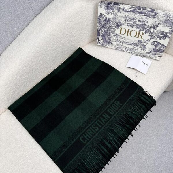 replica,repliche,fake,1:1,earrings,bracelet,ring,jewelry Sciarpa in lana cashmere con stampa Dior
