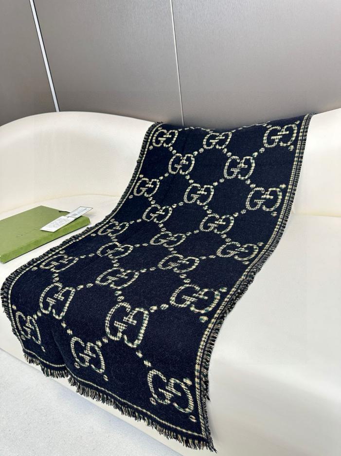 replica,repliche,fake,1:1,earrings,bracelet,ring,jewelry GUCCI motivo GG Preziosa sciarpa in lana jacquard double face con finiture a frange replica,repliche,fake,1:1,earrings,bracelet,ring,jewelry GUCCI motivo GG Preziosa sciarpa in lana jacquard double face con finiture a frange