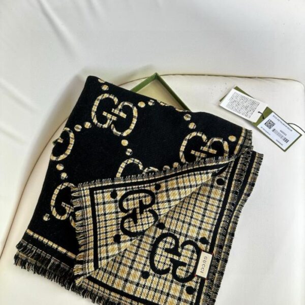 replica,repliche,fake,1:1,earrings,bracelet,ring,jewelry GUCCI motivo GG Preziosa sciarpa in lana jacquard double face con finiture a frange