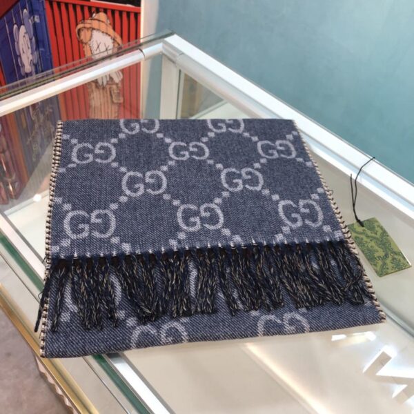 replica,repliche,fake,1:1,earrings,bracelet,ring,jewelry Sciarpa GUCCI in lana con motivo GG jacquard davanti e dietro