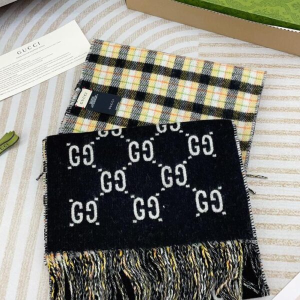 replica,repliche,fake,1:1,earrings,bracelet,ring,jewelry Sciarpa classica in cashmere Gucci