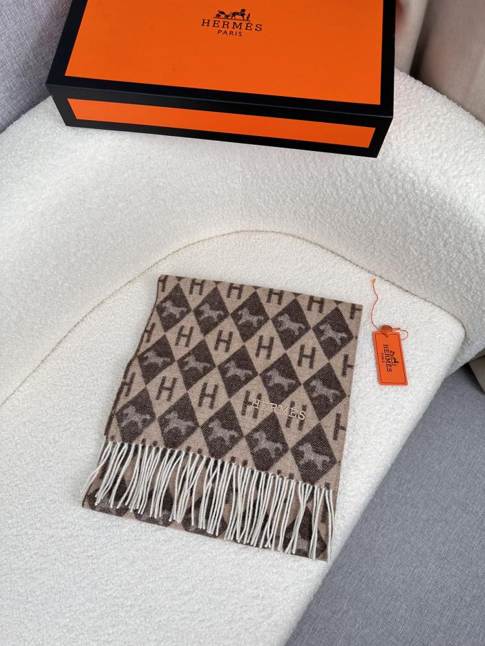 replica,repliche,fake,1:1,earrings,bracelet,ring,jewelry Sciarpa in cashmere ricamata da uomo HERMES replica,repliche,fake,1:1,earrings,bracelet,ring,jewelry Sciarpa in cashmere ricamata da uomo HERMES