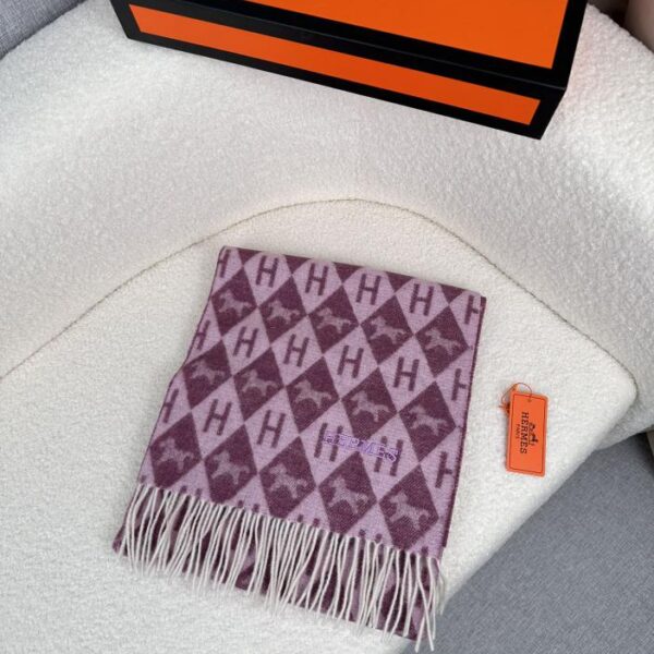 replica,repliche,fake,1:1,earrings,bracelet,ring,jewelry Sciarpa in cashmere ricamata da uomo HERMES