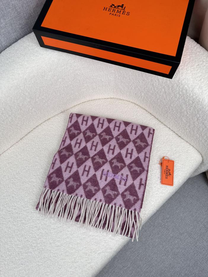 replica,repliche,fake,1:1,earrings,bracelet,ring,jewelry Sciarpa in cashmere ricamata da uomo HERMES replica,repliche,fake,1:1,earrings,bracelet,ring,jewelry Sciarpa in cashmere ricamata da uomo HERMES