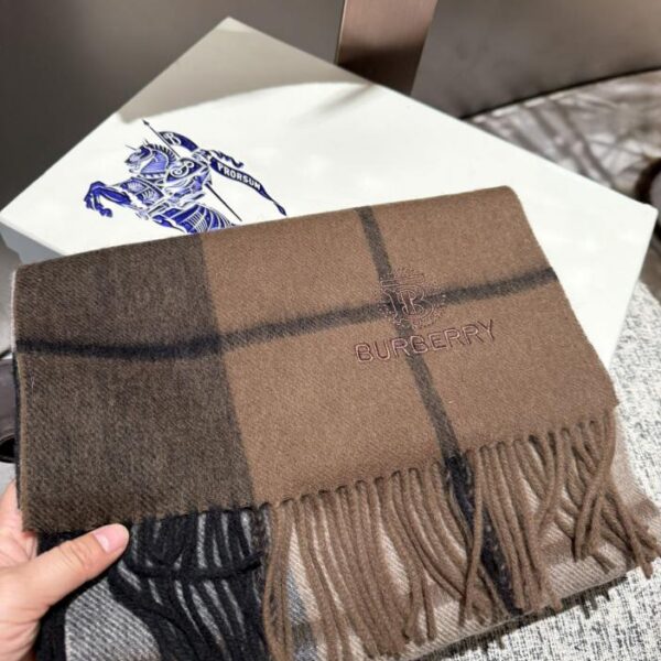 replica,repliche,fake,1:1,earrings,bracelet,ring,jewelry Sciarpe da uomo e da donna Burberry