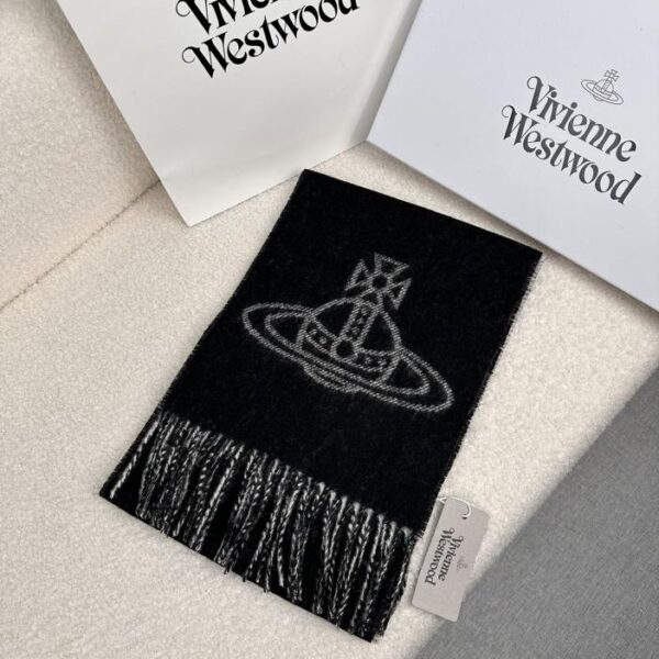 replica,repliche,fake,1:1,earrings,bracelet,ring,jewelry Sciarpa della Regina Madre Madrina Punk britannica Regina Madre Vivienne Westwood