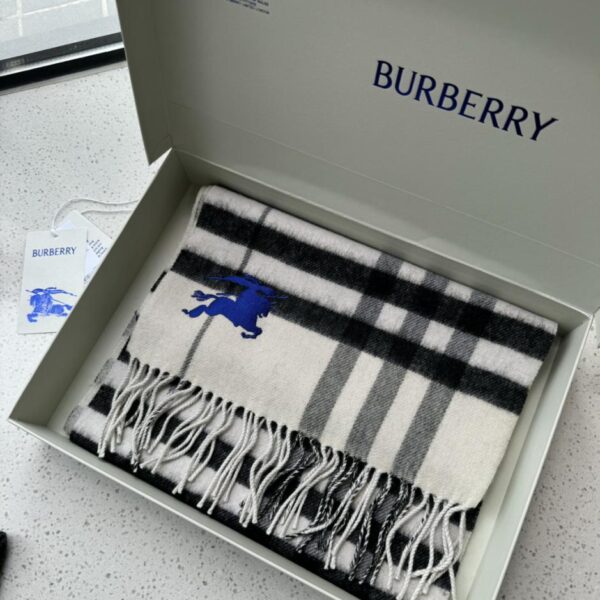 replica,repliche,fake,1:1,earrings,bracelet,ring,jewelry Sito ufficiale Burberry ultime 100 migliori sciarpe in cashmere double face