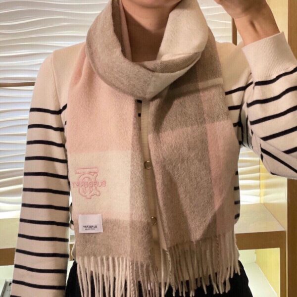 replica,repliche,fake,1:1,earrings,bracelet,ring,jewelry Sciarpe Burberry per uomo e donna