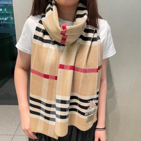 replica,repliche,fake,1:1,earrings,bracelet,ring,jewelry Burberry Classico stile da coppia War Horse