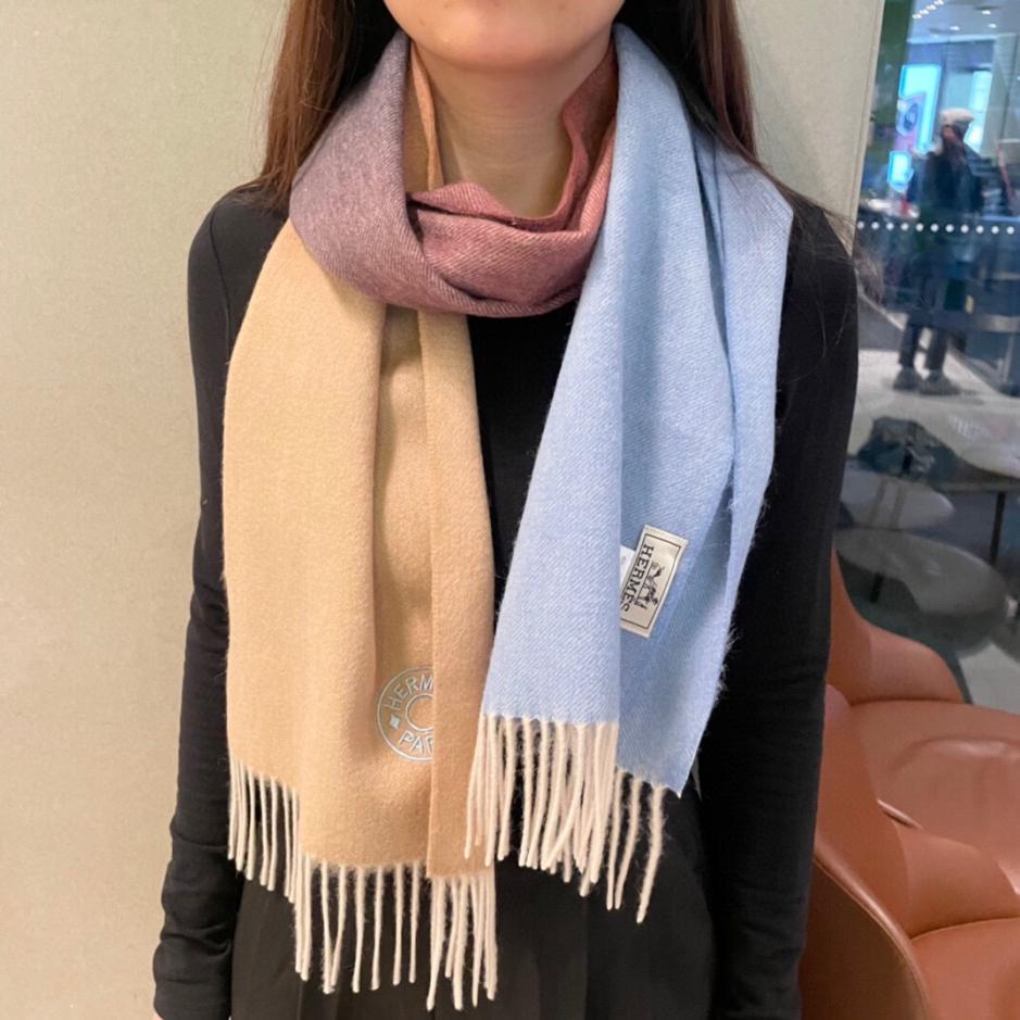 replica,repliche,fake,1:1,earrings,bracelet,ring,jewelry Sciarpa universale in cashmere double face Hermès 2024 colore sfumato replica,repliche,fake,1:1,earrings,bracelet,ring,jewelry Sciarpa universale in cashmere double face Hermès 2024 colore sfumato