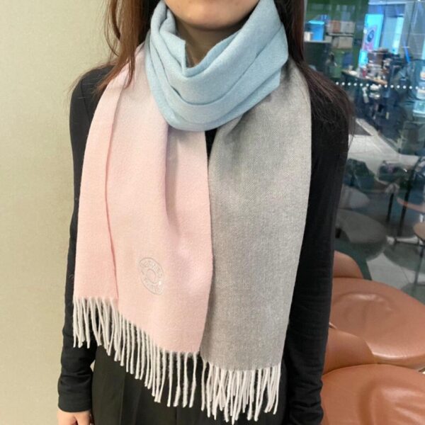Sciarpa universale in cashmere double face Hermès 2024 colore sfumato