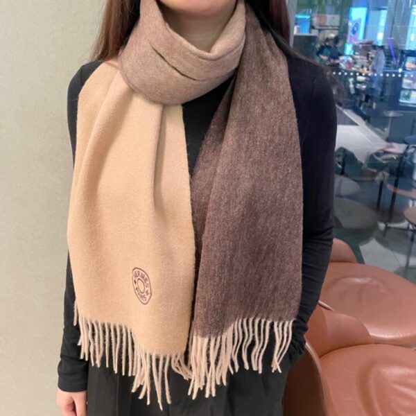 Sciarpa universale in cashmere double face Hermès 2024 colore sfumato