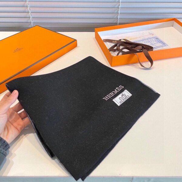 Sciarpa in cashmere di Hermès