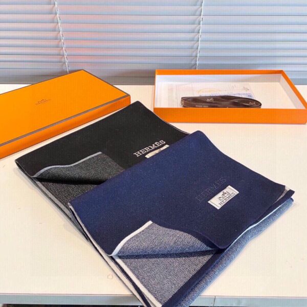Sciarpa in cashmere di Hermès