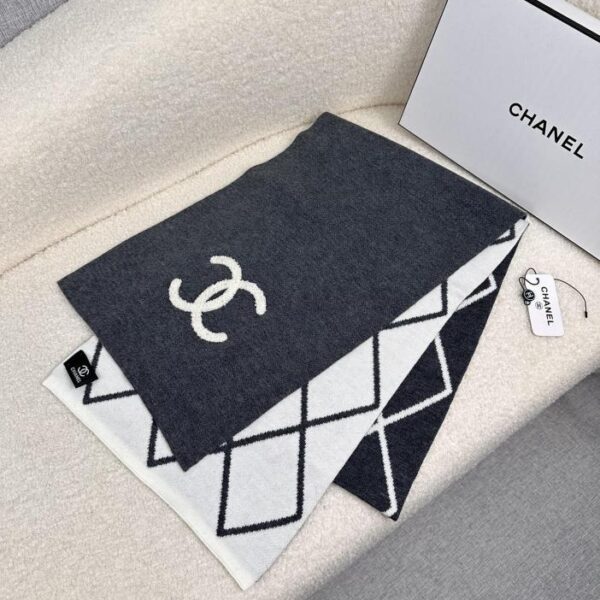 replica,repliche,fake,1:1,earrings,bracelet,ring,jewelry LOGO tridimensionale CHANEL nuova sciarpa lavorata a maglia autunno e inverno sciarpa lunga lavorata a maglia in cashmere