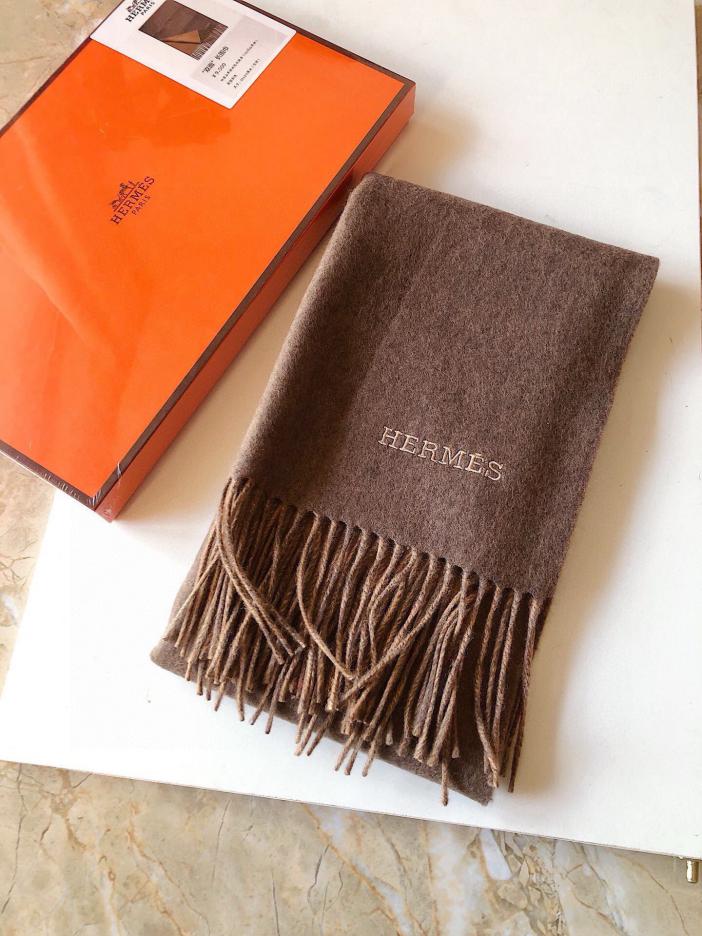 replica,repliche,fake,1:1,earrings,bracelet,ring,jewelry HERMES Hermès 2024 Paris Fashion Show Business Scialle reversibile universale in cashmere per uomo e donna replica,repliche,fake,1:1,earrings,bracelet,ring,jewelry HERMES Hermès 2024 Paris Fashion Show Business Scialle reversibile universale in cashmere per uomo e donna