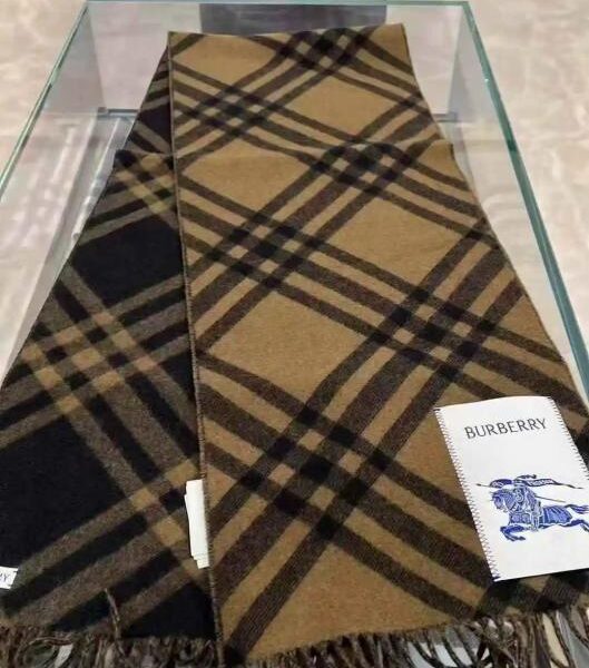 Sciarpa reversibile scozzese di Burberry