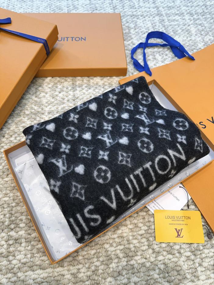 replica,repliche,fake,1:1,earrings,bracelet,ring,jewelry Sciarpa autunno inverno LV replica,repliche,fake,1:1,earrings,bracelet,ring,jewelry Sciarpa autunno inverno LV