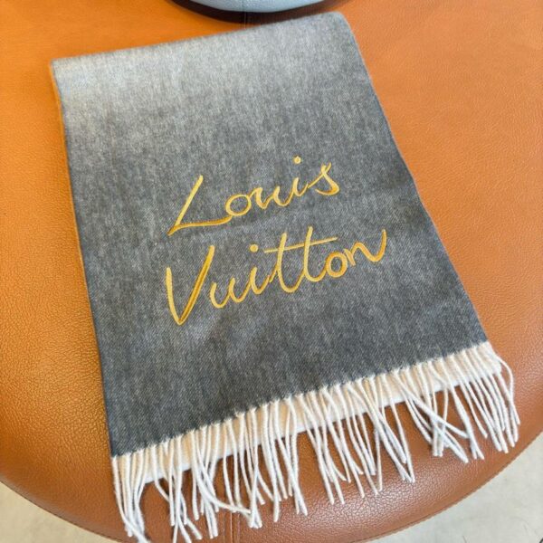 replica,repliche,fake,1:1,earrings,bracelet,ring,jewelry Nuova sciarpa sfumata di Louis Vuitton