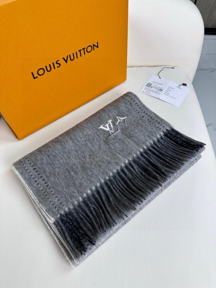 replica,repliche,fake,1:1,earrings,bracelet,ring,jewelry Sciarpe da uomo e da donna LV 100% cashmere replica,repliche,fake,1:1,earrings,bracelet,ring,jewelry Sciarpe da uomo e da donna LV 100% cashmere