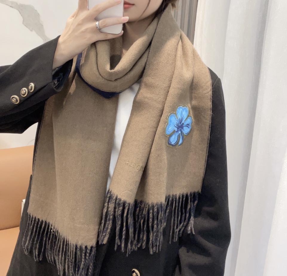 replica,repliche,fake,1:1,earrings,bracelet,ring,jewelry La nuova sciarpa lunga invernale in cashmere double face di Hermès per uomo e donna replica,repliche,fake,1:1,earrings,bracelet,ring,jewelry La nuova sciarpa lunga invernale in cashmere double face di Hermès per uomo e donna