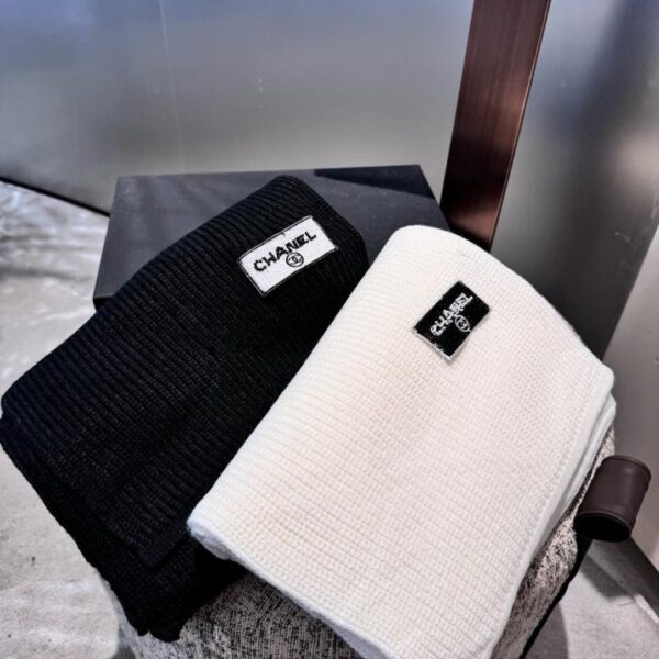 Chanel contatore nuovo scialle ricamato in puro cashmere
