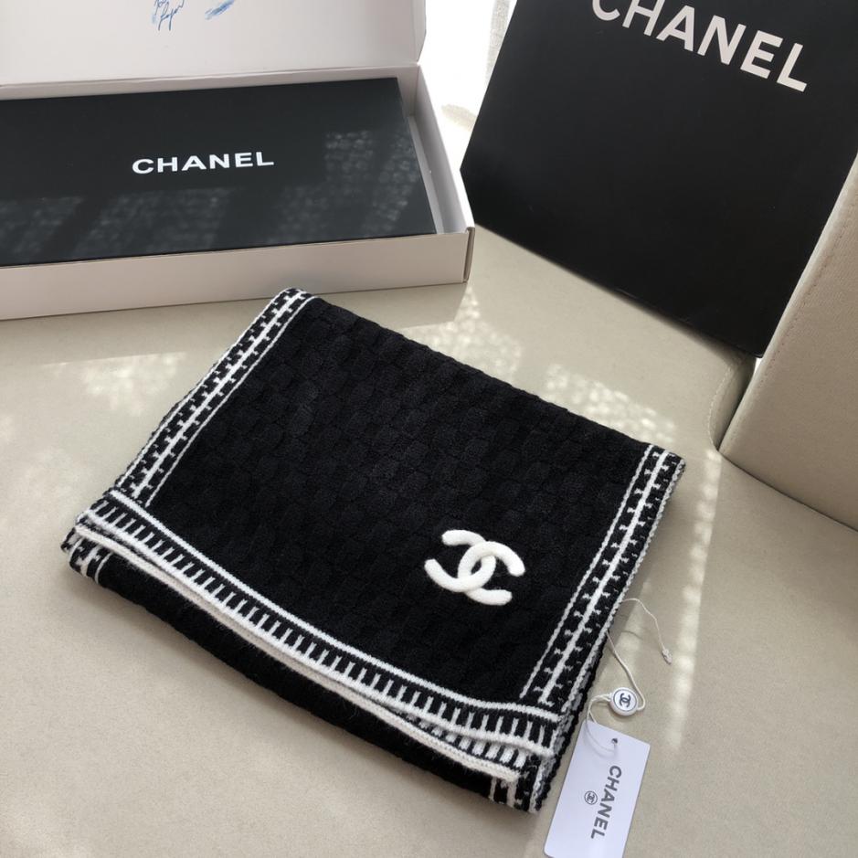 replica,repliche,fake,1:1,earrings,bracelet,ring,jewelry Sciarpa Chanel in cashmere ondulato bianco e nero lavorato all’uncinetto replica,repliche,fake,1:1,earrings,bracelet,ring,jewelry Sciarpa Chanel in cashmere ondulato bianco e nero lavorato all’uncinetto