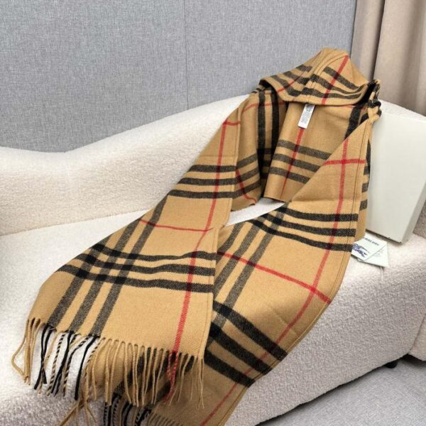 replica,repliche,fake,1:1,earrings,bracelet,ring,jewelry Sciarpa Burberry in misto cashmere e lana